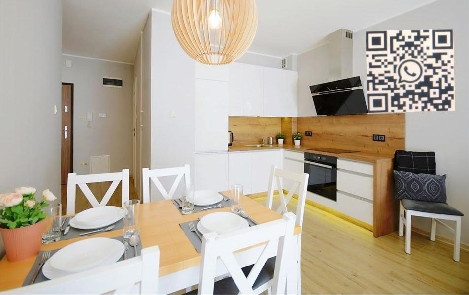 Adrian Apartament *